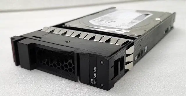 Lenovo 01DC429 – HD 600GB 10K rpm 2.5" SAS Hot-Swap SFF 1 Disco Lenovo 01DC419 – HD 900GB SAS 10K 2.5″